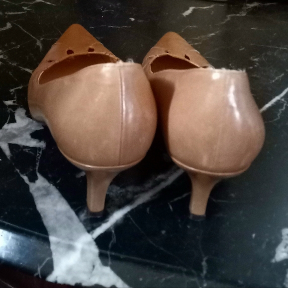 FERRAGAMO 8.5 B Width - Picture 3 of 9